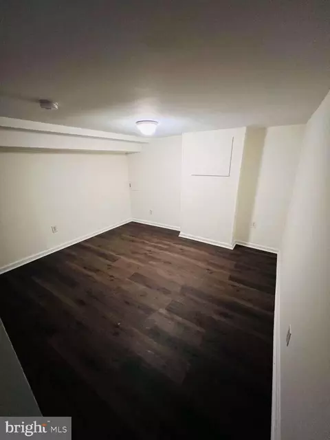 407 Roundview Rd, Brooklyn, MD 21225 photo 7