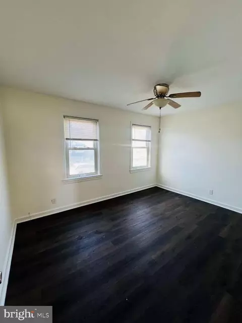 407 Roundview Rd, Brooklyn, MD 21225 photo 4