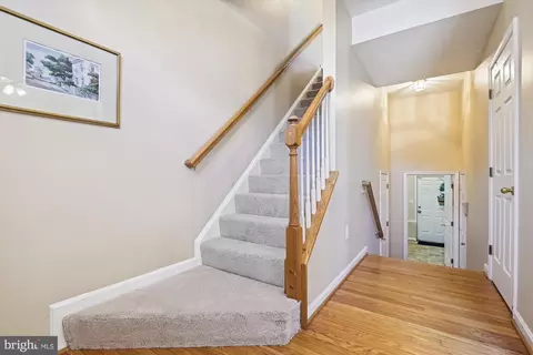 Entry Way - 288 Robert St, Baltimore, MD 21217 photo 4 of 7