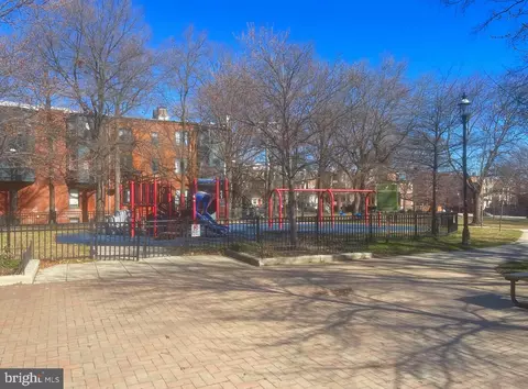 Exterior - 288 Robert St, Baltimore, MD 21217 photo 11 of 12