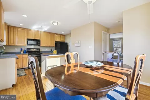Dining - 288 Robert St, Baltimore, MD 21217 photo 2 of 2