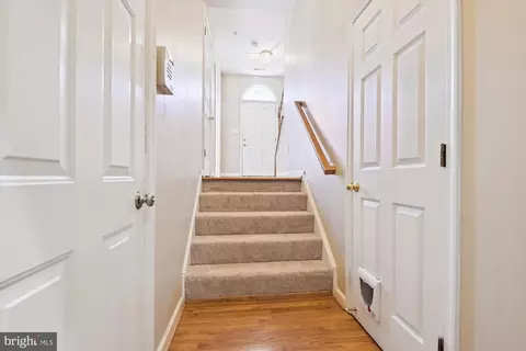 Entry Way - 288 Robert St, Baltimore, MD 21217 photo 2 of 7