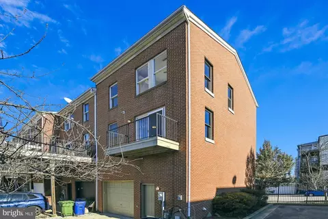 Exterior - 288 Robert St, Baltimore, MD 21217 photo 6 of 12