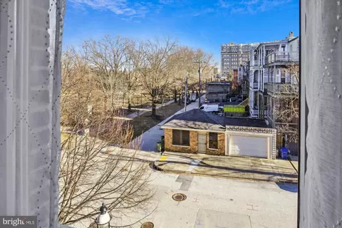 View/Area - 288 Robert St, Baltimore, MD 21217 photo 2 of 5