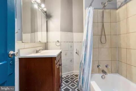 Bath - 4610 Belair Rd, Baltimore, MD 21206 photo 1 of 2