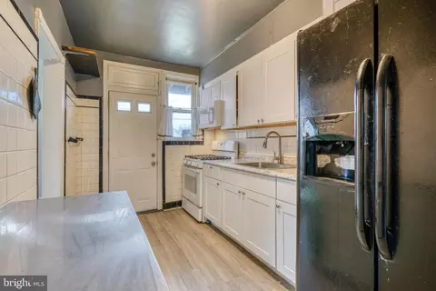 Kitchen - 2804 Erdman Ave, Baltimore, MD 21213 photo 2 of 5