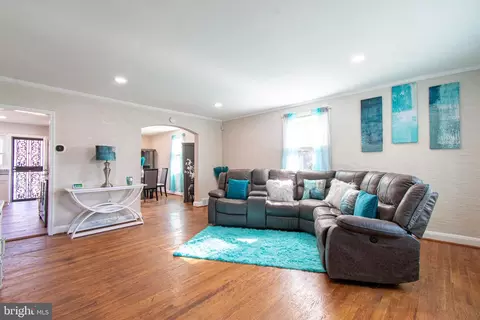 2217 Dukeland St, Baltimore, MD 21216