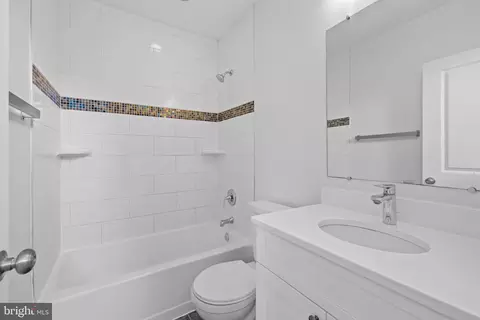 Bath - 29 S Robinson St, Baltimore, MD 21224 photo 1 of 3