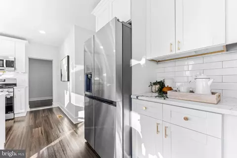 Kitchen - 3720 Boarman Ave, Baltimore, MD 21215 photo 2 of 7