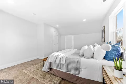 Bedroom - 3720 Boarman Ave, Baltimore, MD 21215 photo 2 of 6