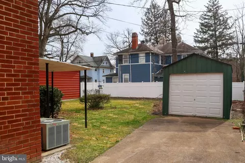 3913 Oakford Ave, Baltimore, MD 21215 photo 3
