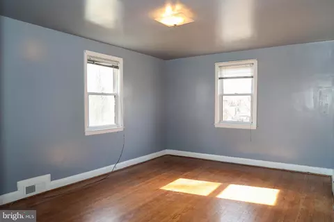 3913 Oakford Ave, Baltimore, MD 21215 photo 12