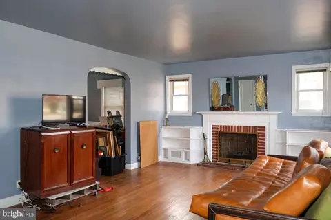 3913 Oakford Ave, Baltimore, MD 21215 photo 6