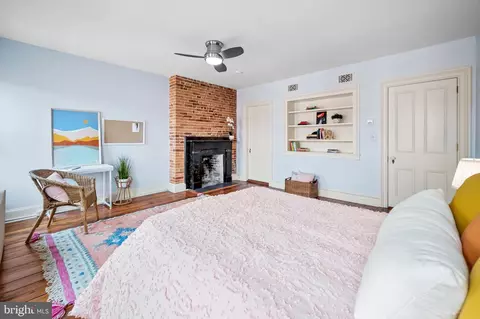 Bedroom - 1402 Bolton St, Baltimore, MD 21217 photo 7 of 10