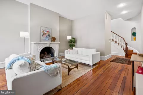 Living - 1402 Bolton St, Baltimore, MD 21217 photo 3 of 3