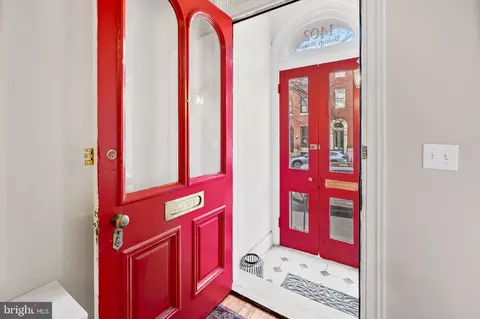 Entry Way - 1402 Bolton St, Baltimore, MD 21217 photo 1 of 6