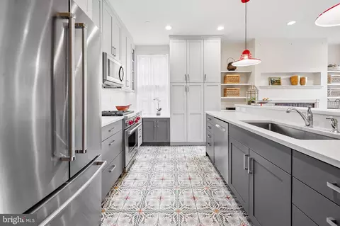 Kitchen - 1402 Bolton St, Baltimore, MD 21217 photo 3 of 4