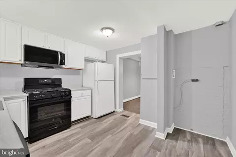 Kitchen - 2154 Druid Park Dr, Baltimore, MD 21211 photo 4 of 4