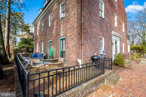 Exterior - 614 W 40th St, Baltimore, MD 21211 photo 5 of 16