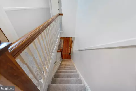 Entry Way - 4412 Falls Rd, Baltimore, MD 21211 photo 4 of 5