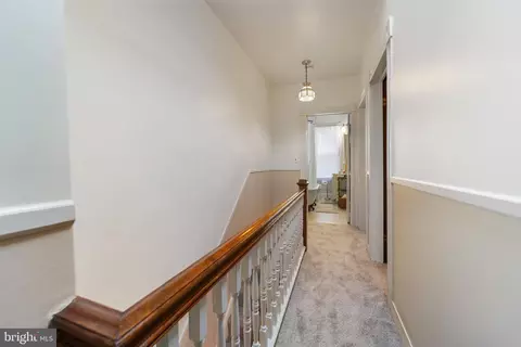 Entry Way - 4412 Falls Rd, Baltimore, MD 21211 photo 2 of 5