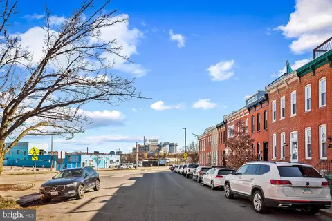 View/Area - 647 E Clement St, Baltimore, MD 21230 photo 3 of 8