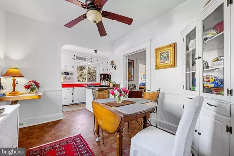 Dining - 5805 Clearspring Rd, Baltimore, MD 21212 photo 1 of 7