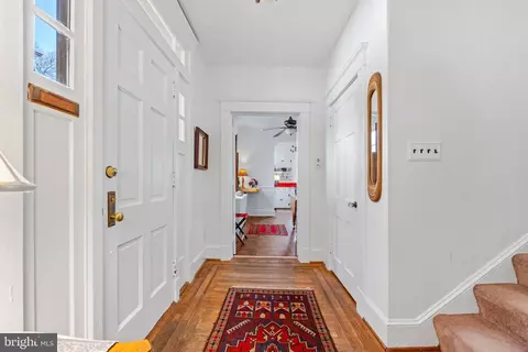 Entry Way - 5805 Clearspring Rd, Baltimore, MD 21212 photo 1 of 6