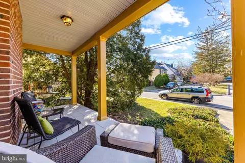 Exterior - 5805 Clearspring Rd, Baltimore, MD 21212 photo 4 of 22