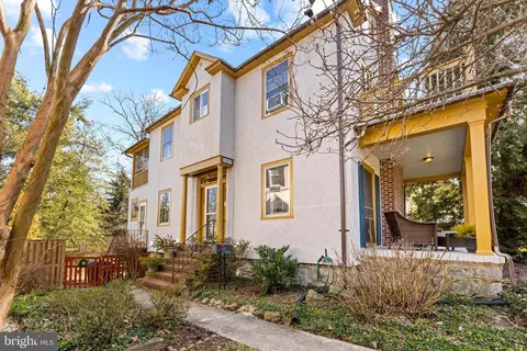 Exterior - 5805 Clearspring Rd, Baltimore, MD 21212 photo 2 of 22