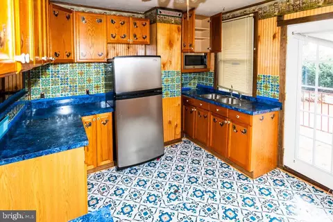 Kitchen - 3654 Beech Ave, Baltimore, MD 21211 photo 2 of 4
