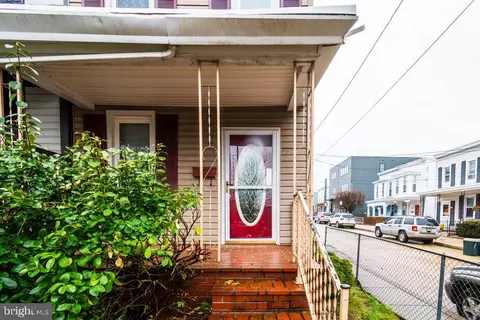 Exterior - 3654 Beech Ave, Baltimore, MD 21211 photo 2 of 5