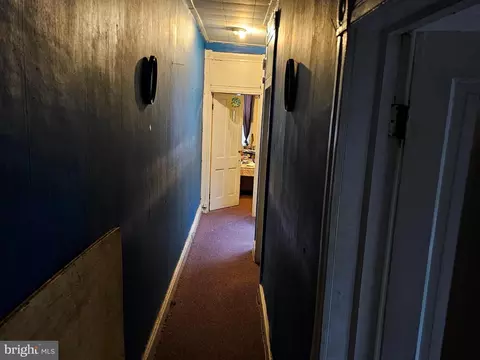 Entry Way - 1817 Walbrook Ave, Baltimore, MD 21217 photo 3 of 3