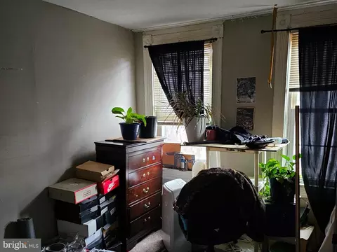 Bedroom - 1817 Walbrook Ave, Baltimore, MD 21217 photo 2 of 3