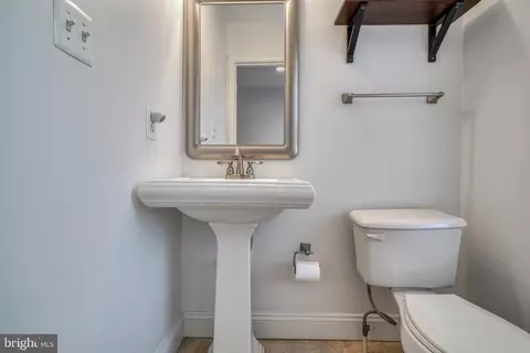 Bath - 615 S Curley St, Baltimore, MD 21224 photo 8 of 8