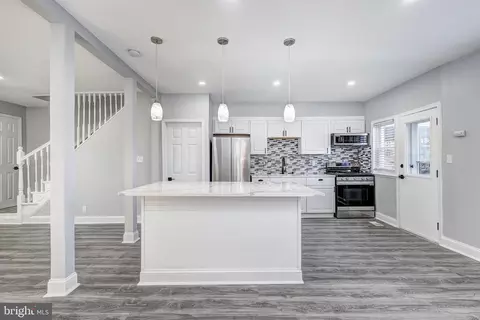 905 Mount Holly St, Baltimore, MD 21229