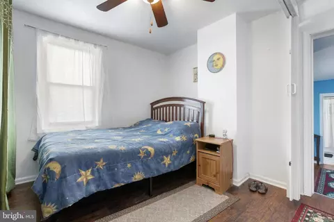 Bedroom - 1323 Morling Ave, Baltimore, MD 21211 photo 5 of 6