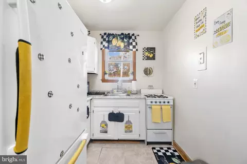Kitchen - 6012 Eunice Ave, Baltimore, MD 21214 photo 1 of 2