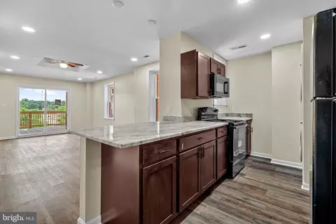 948 Brooks Ln, Baltimore, MD 21217 photo 8