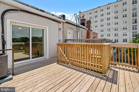 948 Brooks Ln, Baltimore, MD 21217 photo 18