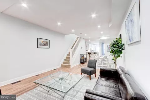 2793 12 The Alameda, Baltimore, MD 21218