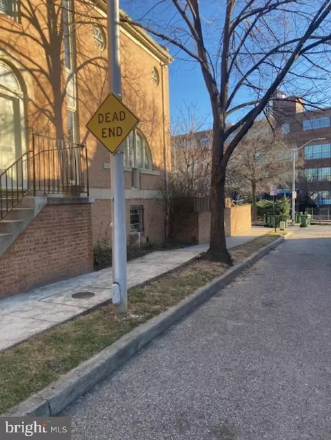 Exterior - 1201 S Streeper St, Baltimore, MD 21224 photo 6 of 13