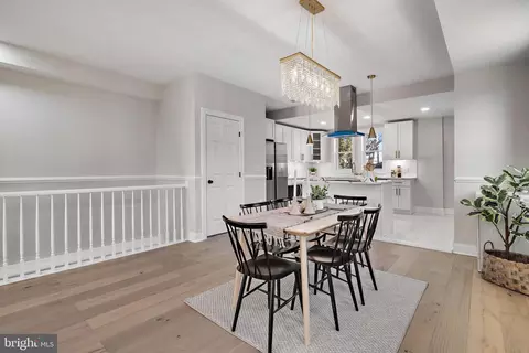 Dining - 4306 Biddison Ln, Baltimore, MD 21206 photo 2 of 3