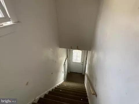 Entry Way - 3702 Gwynn Oak Ave, Baltimore, MD 21207 photo 2 of 3