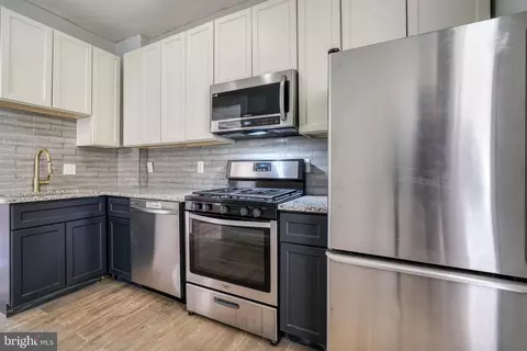Kitchen - 625 Linnard St, Baltimore, MD 21229 photo 2 of 6