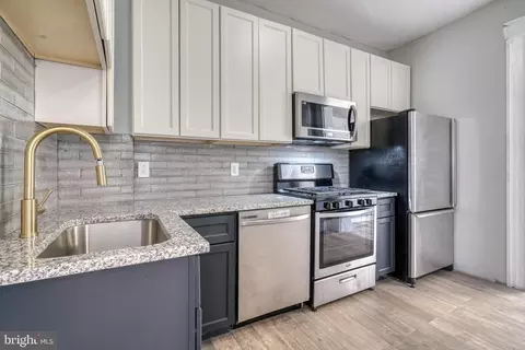 Kitchen - 625 Linnard St, Baltimore, MD 21229 photo 4 of 6