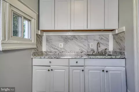 Kitchen - 625 Linnard St, Baltimore, MD 21229 photo 6 of 6