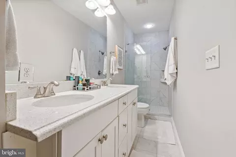 Bath - 1610 E Fort Ave, Baltimore, MD 21230 photo 2 of 6