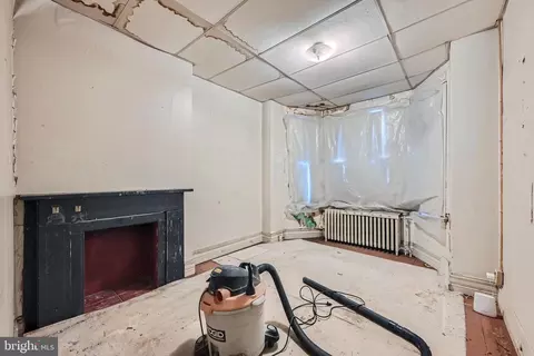 Living - 738 Dolphin St, Baltimore, MD 21217 photo 3 of 3
