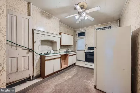 Kitchen - 738 Dolphin St, Baltimore, MD 21217 photo 1 of 2